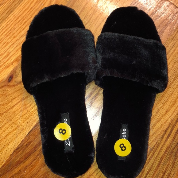 BRAND NEW❣️ Fuzziest Slippers ❣️ - Picture 5 of 8